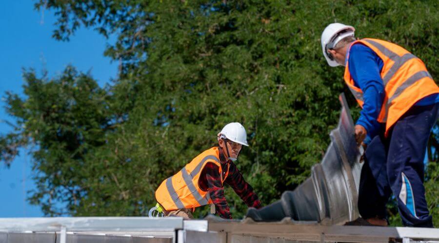Professional Flat Roofing Installation in Grand Mound, IA